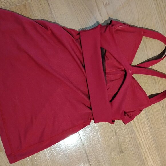 Lululemon Wrap It Up Tank Cranberry Size 4, - Picture 5 of 8